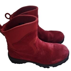 L.L. Bean Red Suede Thinsulate Pull On Winter Boots Size 8